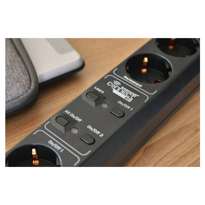 Stekkerdoos Brennenstuhl wifi Connect 2+4-voudig 1.5 meter zwart