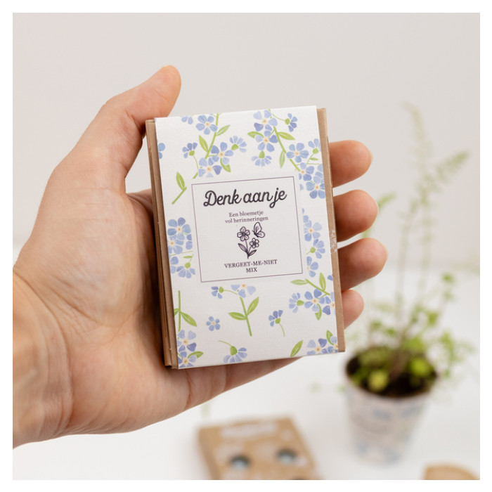 Giftbox Blossombs Denk aan je Vergeet-me-niet mix à 4 zaadbommetjes